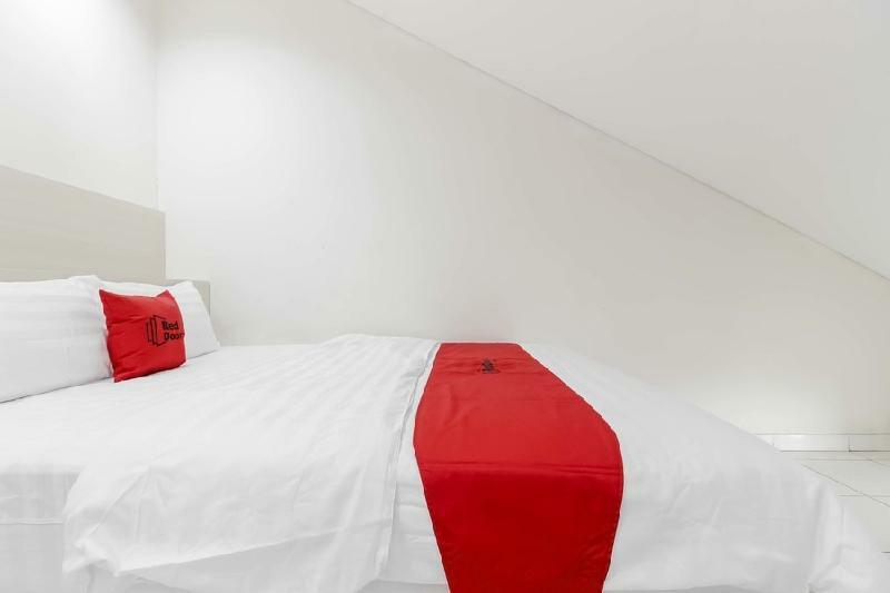 Reddoorz Near Pancoran Otel Cakarta Dış mekan fotoğraf